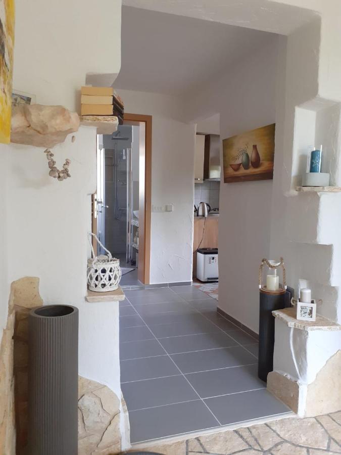 Apartments Familie Vujec Skrbčići Esterno foto